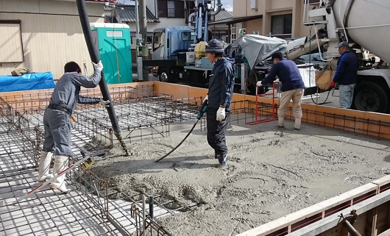 加古川の家Ⅱ基礎底盤打設